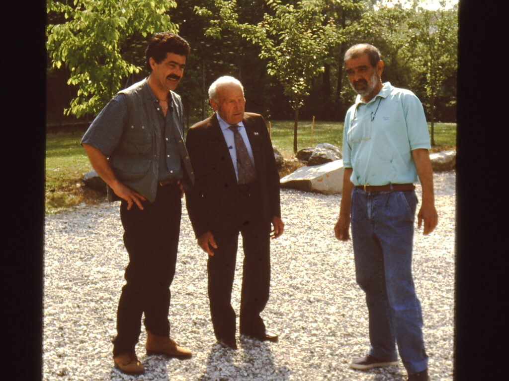 Riccardo Cassin e Mario Bianco presso la sede CAI di San Vito al Tagliamento